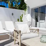 - Beachside, 3br Townhouse بيت للعطل
