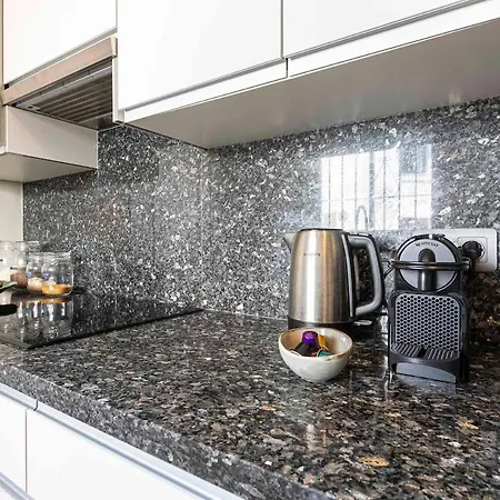 펜션 Marbella Home Rentals - Beachside, 3Br Townhouse *