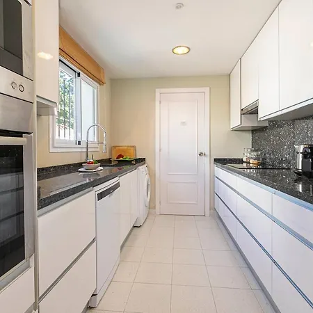 Marbella Home Rentals - Beachside, 3Br Townhouse *