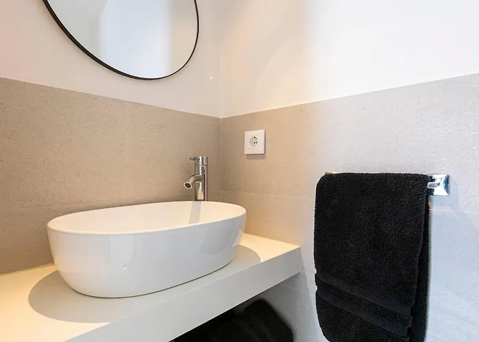 - Beachside, 3br Townhouse