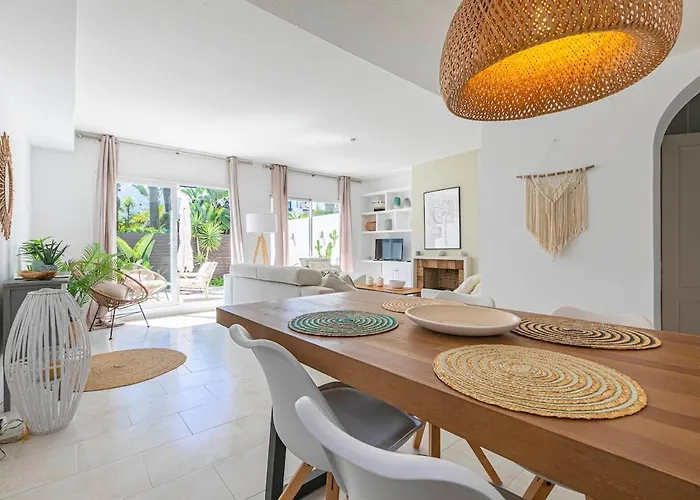 - Beachside, 3br Townhouse * Marbellac