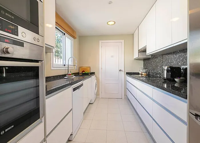 - Beachside, 3br Townhouse *