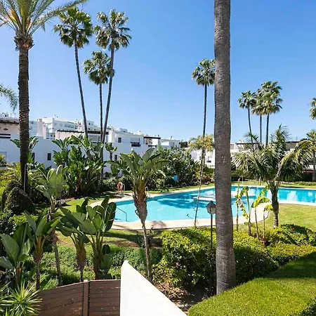 Marbella Home Rentals - Beachside, 3Br Townhouse *