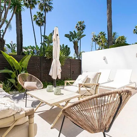 Marbella Home Rentals - Beachside, 3Br Townhouse Feriehus *