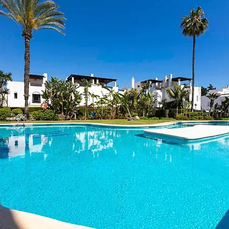Marbella Home Rentals - Beachside, 3Br Townhouse Marbella