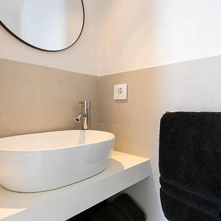 Marbella Home Rentals - Beachside, 3Br Townhouse