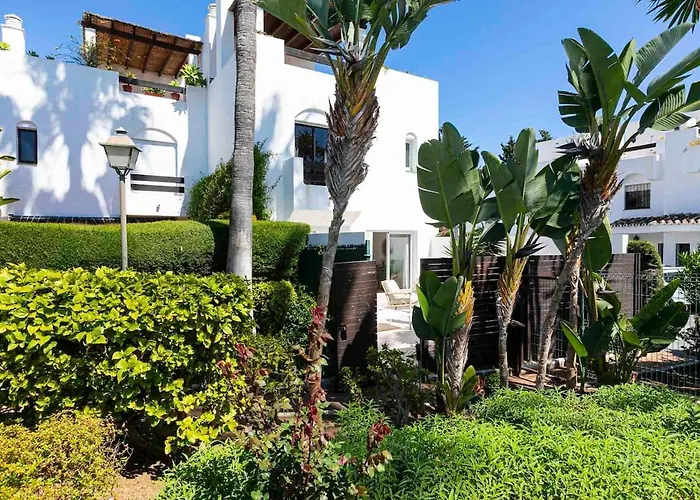 - Beachside, 3br Townhouse Дом отдыха Марбелья
